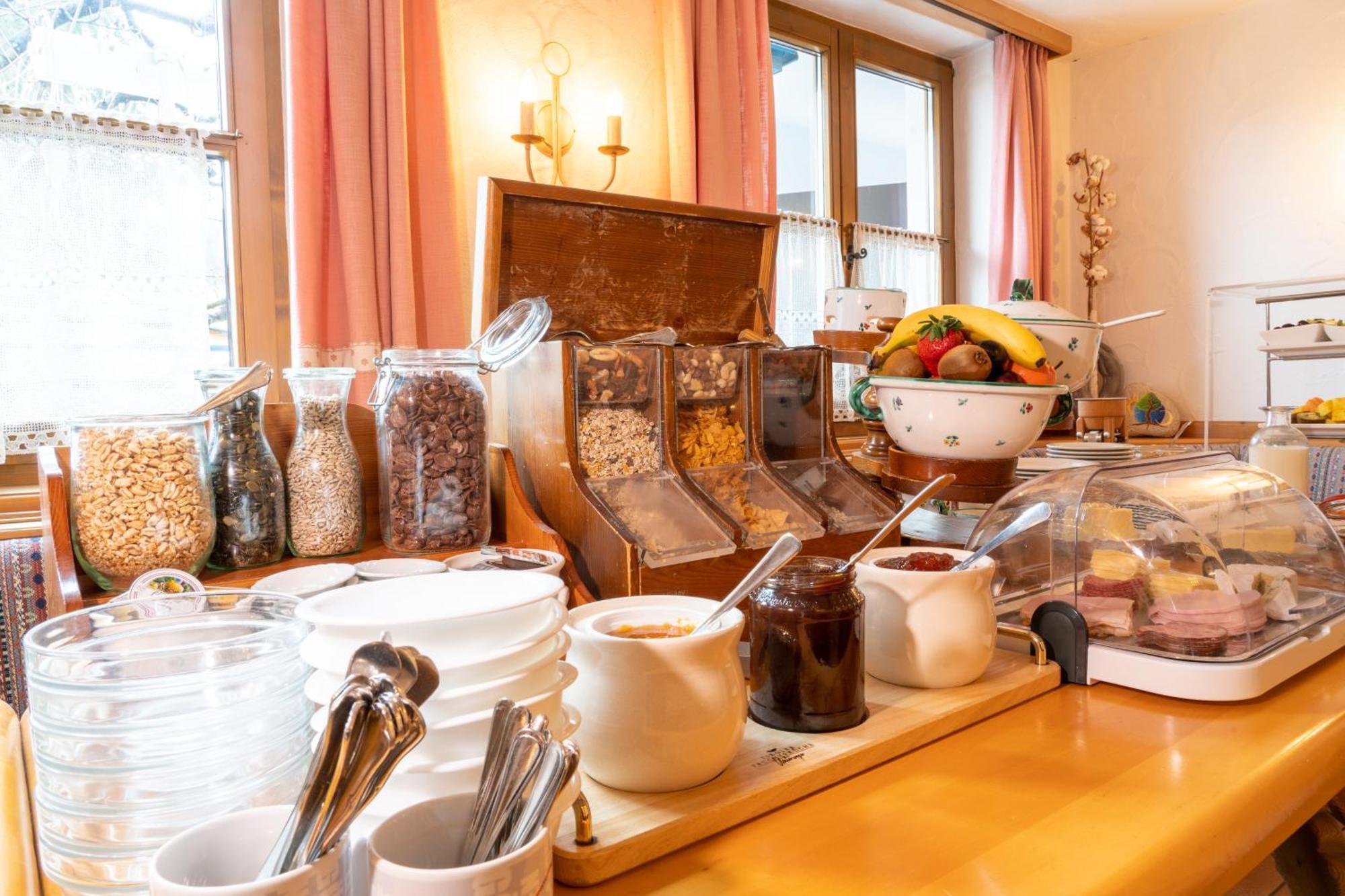 Bauernhofhotel "Die Unterbergerin" - Zimmer Mit Fruehstueck Und Ferienwohnungen In Gastein Mit Gratis Thermeneintritt Dorfgastein Esterno foto
