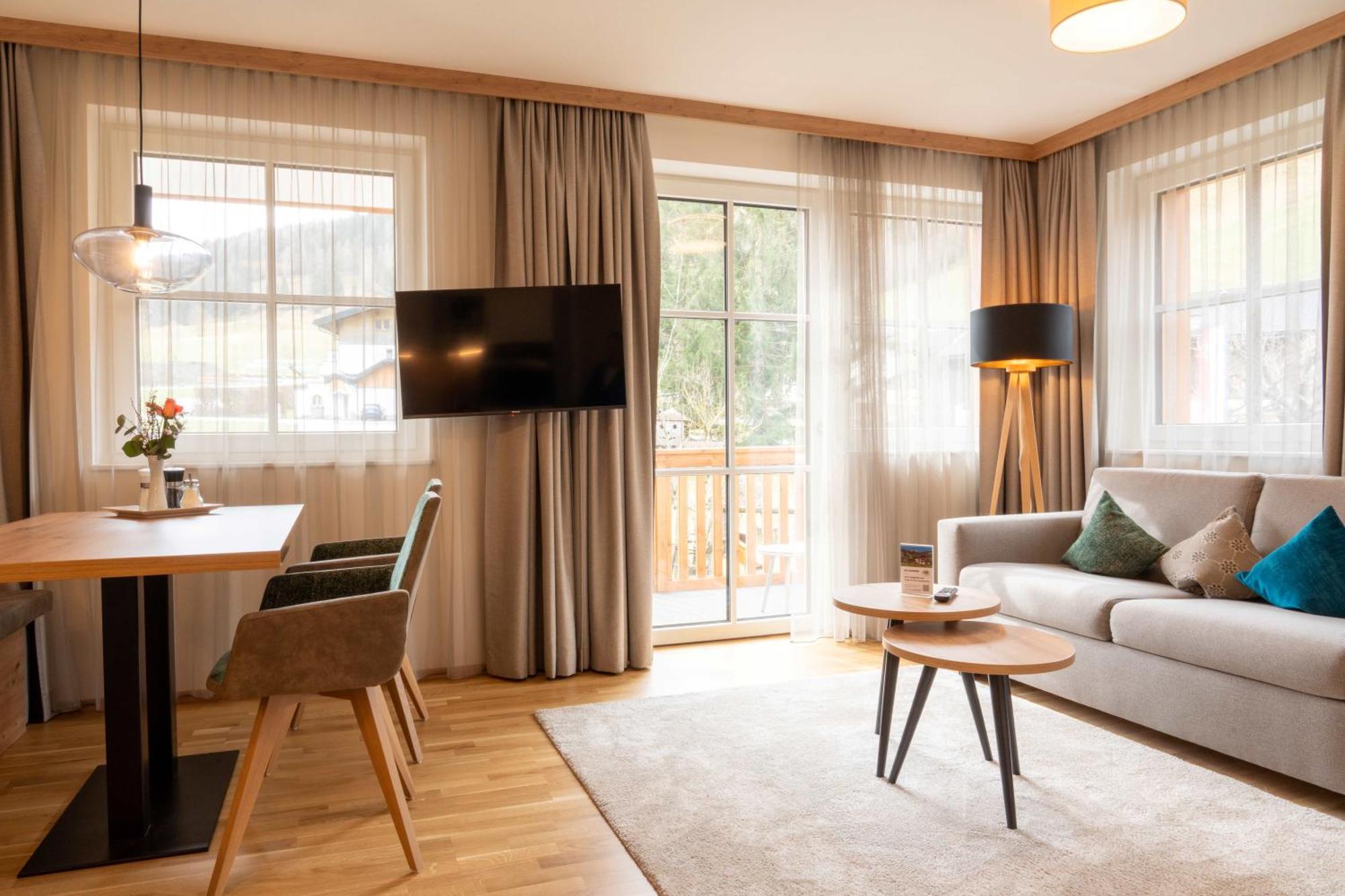 Bauernhofhotel "Die Unterbergerin" - Zimmer Mit Fruehstueck Und Ferienwohnungen In Gastein Mit Gratis Thermeneintritt Dorfgastein Esterno foto